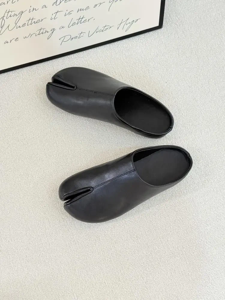 Women Split Toe Mules Soft Leather Tabi Clogs Casual Slip On Low Heel Backless Loafers Comfortable Vintage Flat Shoes for Female